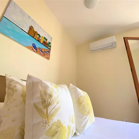Apartment Made In Sicilia -in Centro, Aria Condizionata E No Ztl- City Centre, Aircon And No Ltz Castellammare del Golfo