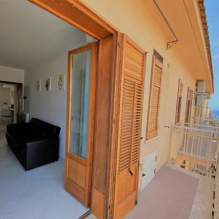 Apartment Made In Sicilia -in Centro, Aria Condizionata E No Ztl- City Centre, Aircon And No Ltz Castellammare del Golfo