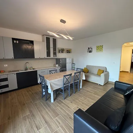 Made In Sicilia -in Centro, Aria Condizionata E No Ztl- Centre, Aircon And No Ltz * Castellammare del Golfo