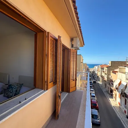 Made In Sicilia -in Centro, Aria Condizionata E No Ztl- Centre, Aircon And No Ltz