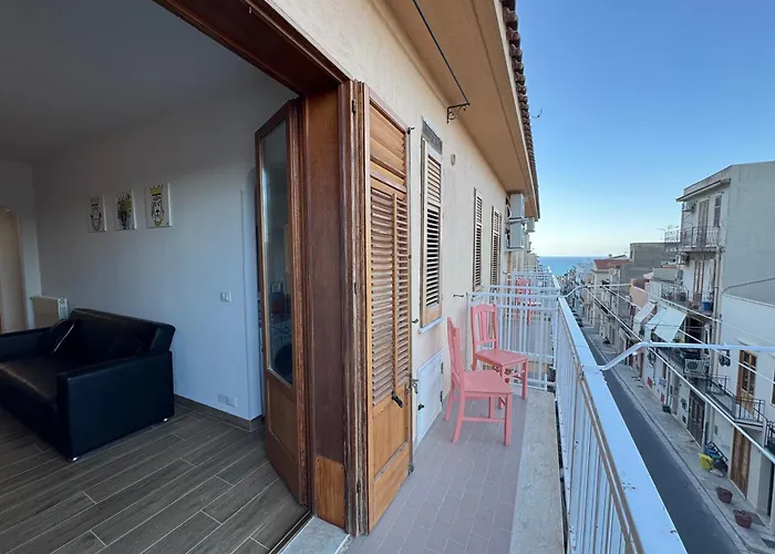 Made In Sicilia -in Centro, Aria Condizionata E No Ztl- Centre, Aircon And No Ltz * Castellammare del Golfo