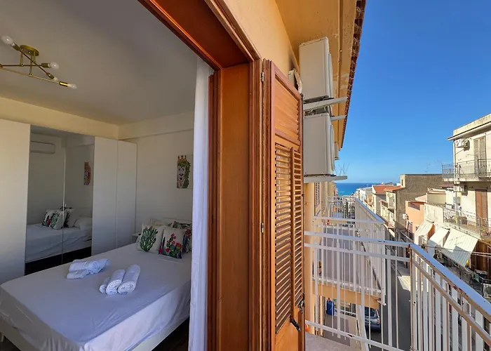 Made In Sicilia -in Centro, Aria Condizionata E No Ztl- Centre, Aircon And No Ltz *